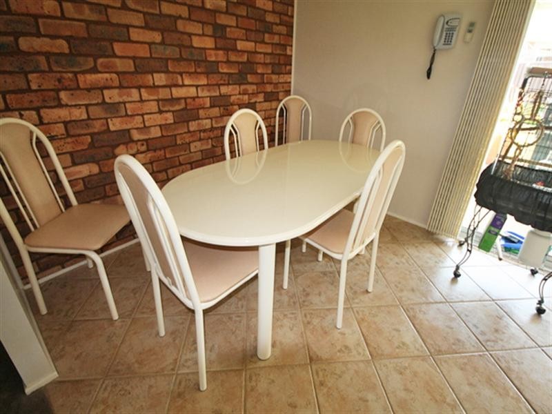 4 Norton Place, Minto NSW 2566