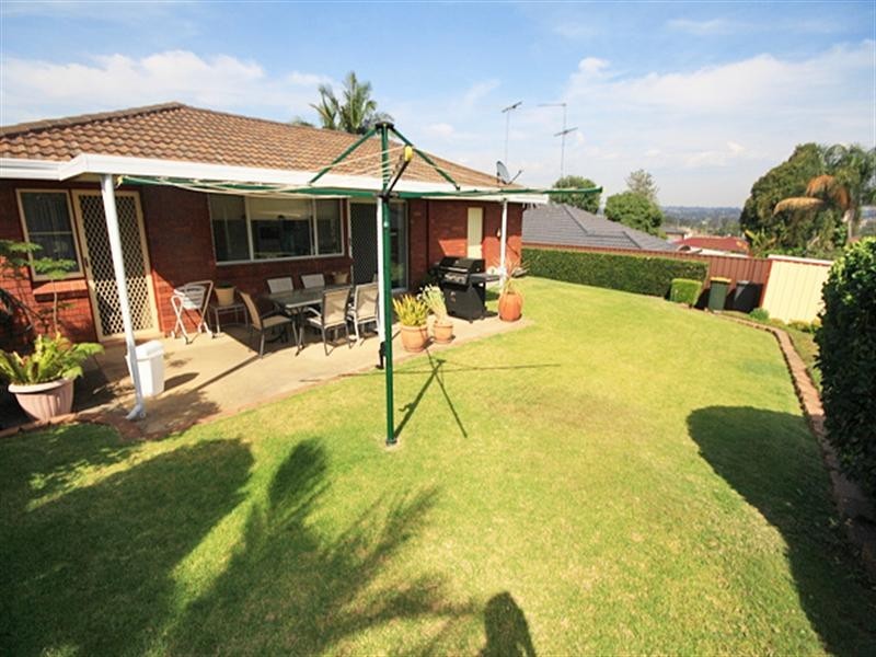 4 Norton Place, Minto NSW 2566