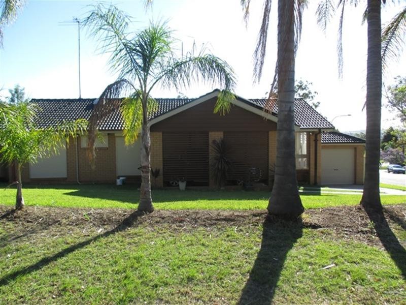 84 Longhurst Road, Minto NSW 2566