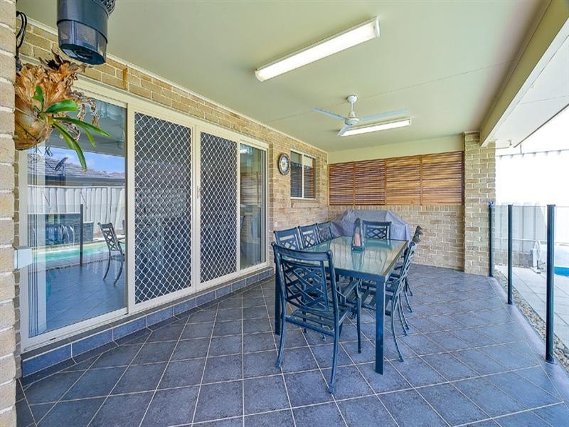 17 Alchornea Circuit, Mount Annan NSW 2567