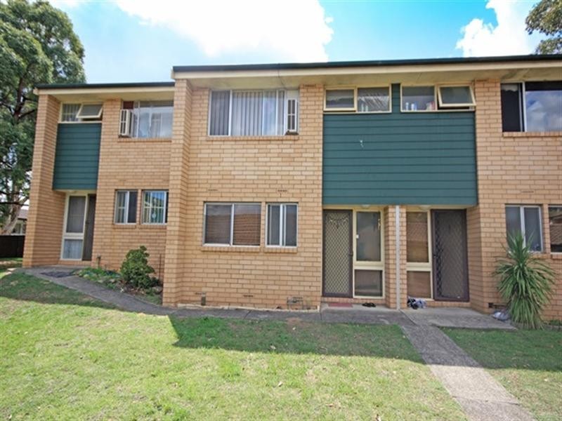 Macquarie Fields NSW 2564