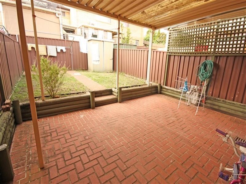 Macquarie Fields NSW 2564