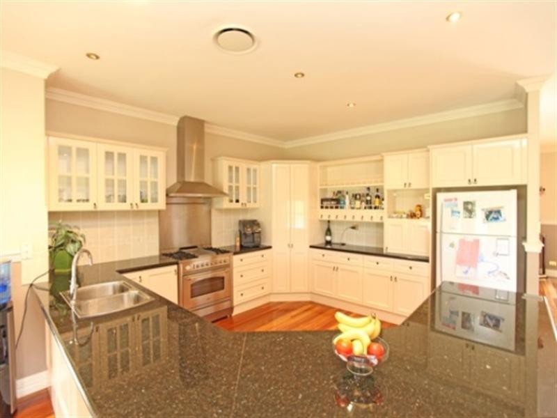 8 The Lanes, Kirkham NSW 2570