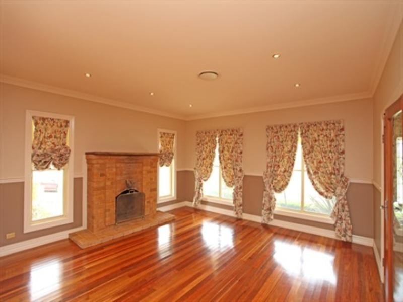 8 The Lanes, Kirkham NSW 2570