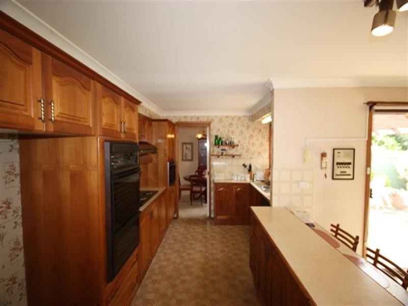 10 Selkirk Place, Camden South NSW 2570