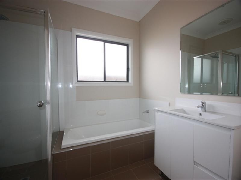 16 Denton Street, Spring Farm NSW 2570