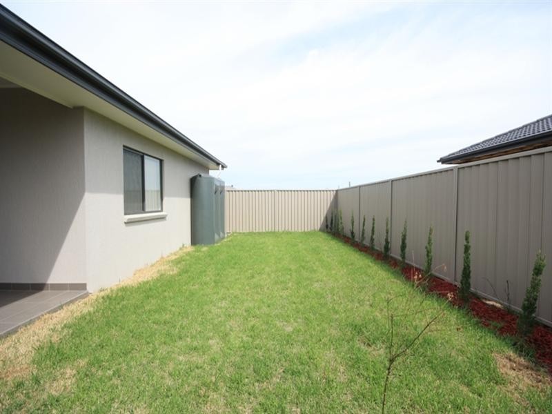 16 Denton Street, Spring Farm NSW 2570