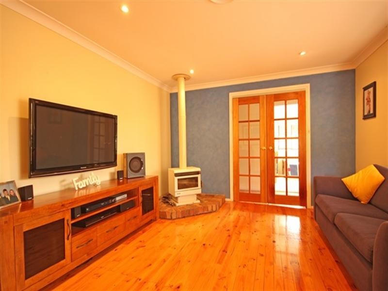 14 Triller Place, Ingleburn NSW 2565