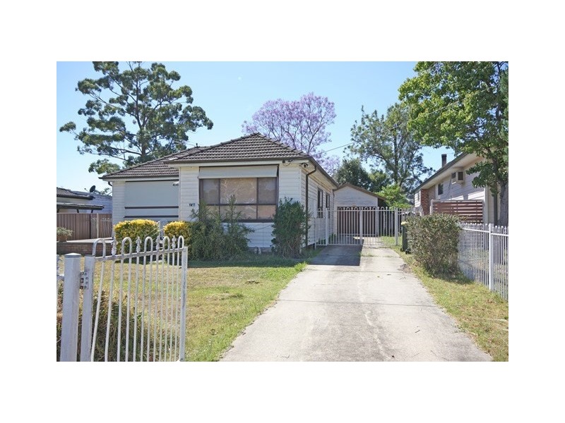 78 Kent Street, Minto NSW 2566