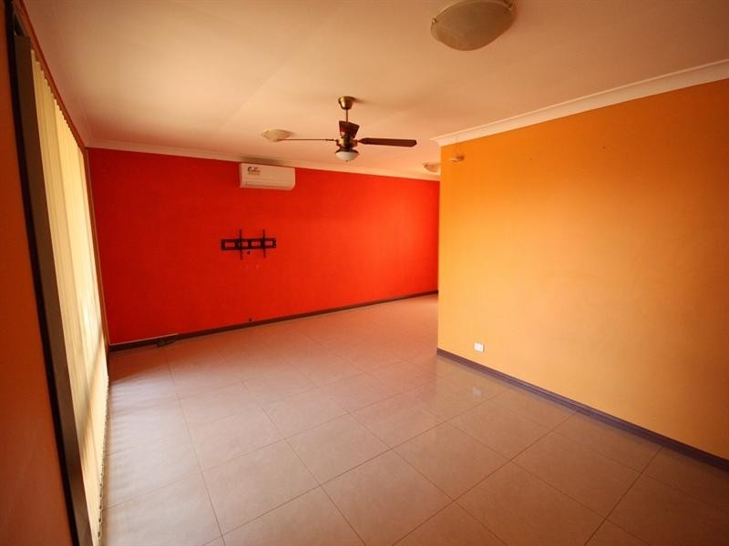 10/21 Lagonda Drive, Ingleburn NSW 2565