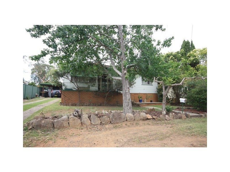 19 Farnsworth Avenue, Campbelltown NSW 2560