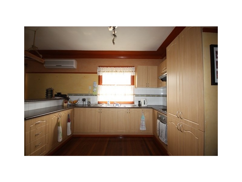 19 Farnsworth Avenue, Campbelltown NSW 2560