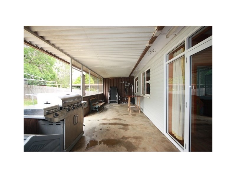 19 Farnsworth Avenue, Campbelltown NSW 2560