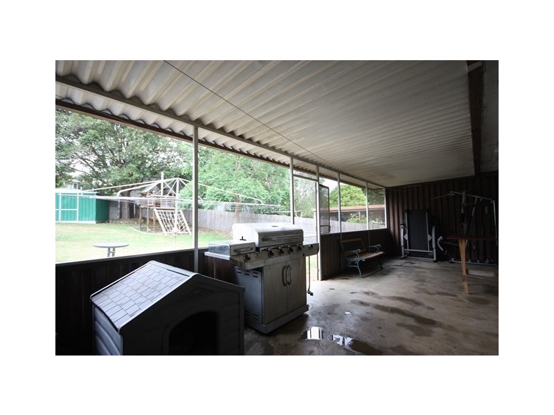 19 Farnsworth Avenue, Campbelltown NSW 2560