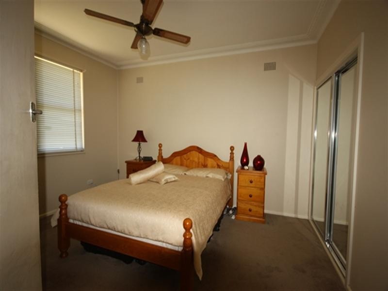 Spring Farm NSW 2570