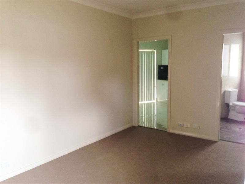 14a Ellery, Minto NSW 2566