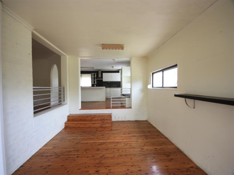 22 Longhurst Drive, Minto NSW 2566