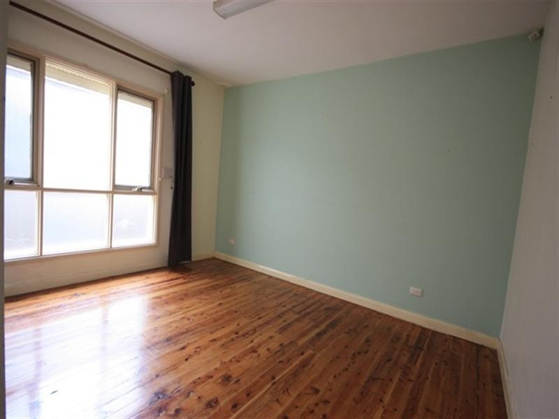 22 Longhurst Drive, Minto NSW 2566