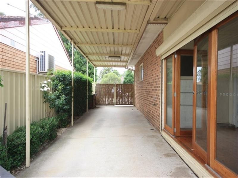 22 Longhurst Drive, Minto NSW 2566