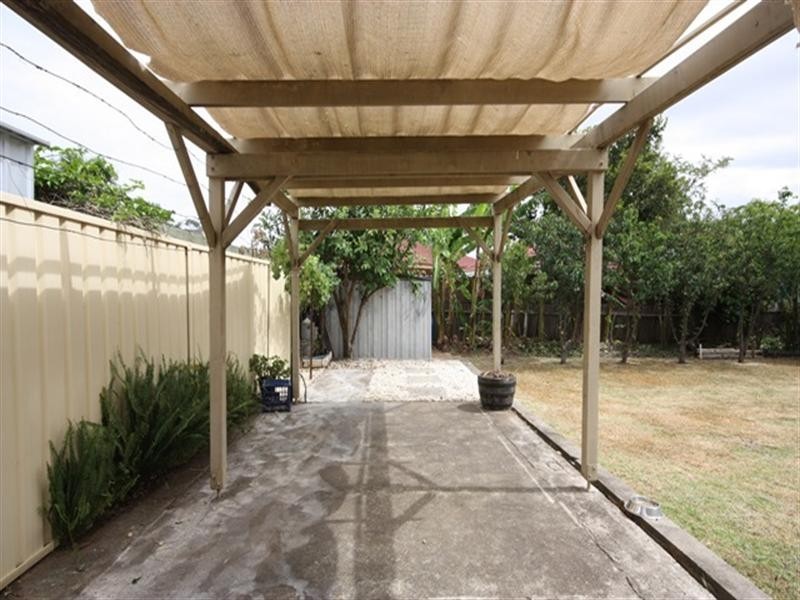 22 Longhurst Drive, Minto NSW 2566