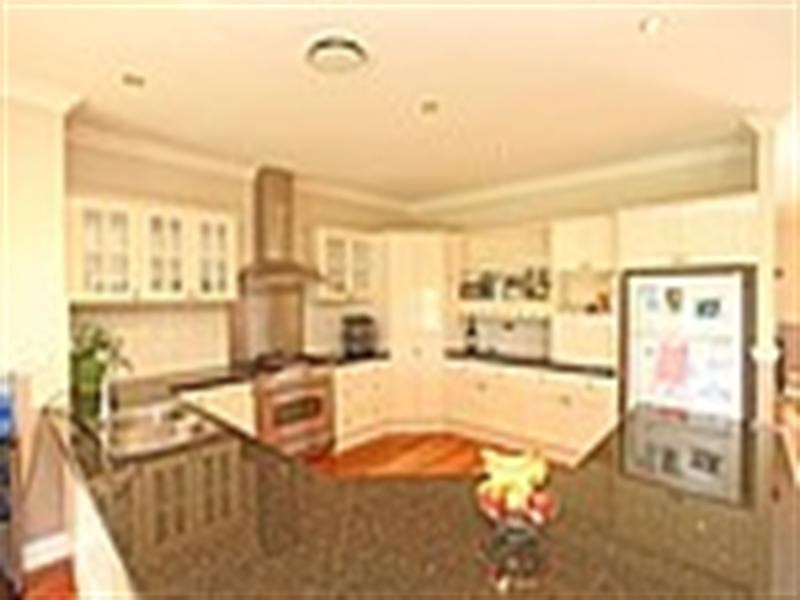 8 The Lanes, Kirkham NSW 2570