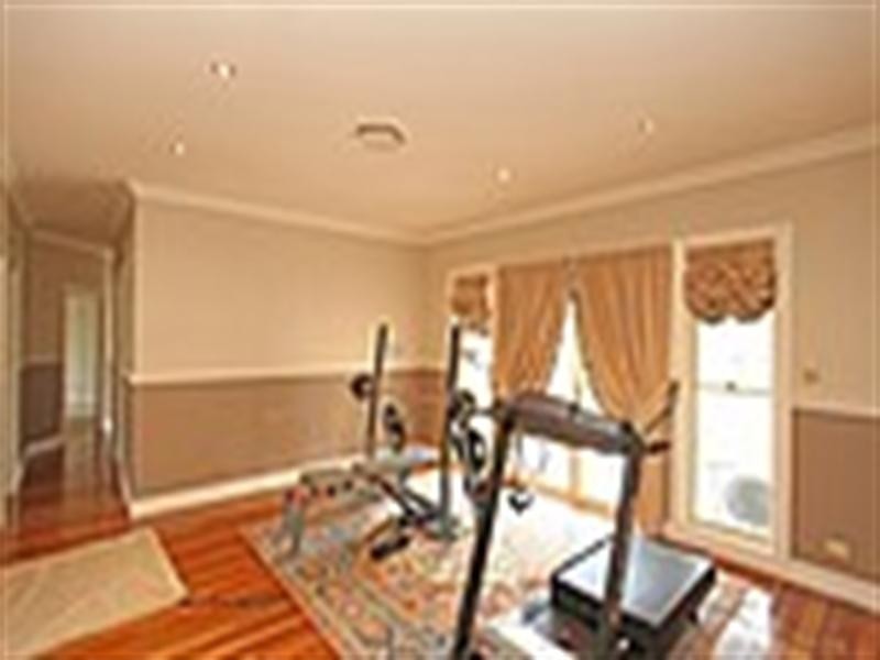 8 The Lanes, Kirkham NSW 2570