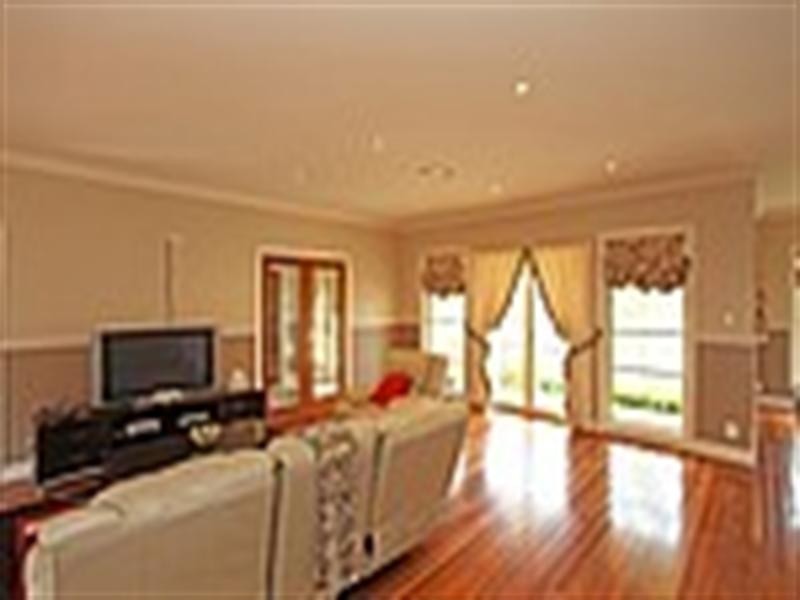 8 The Lanes, Kirkham NSW 2570