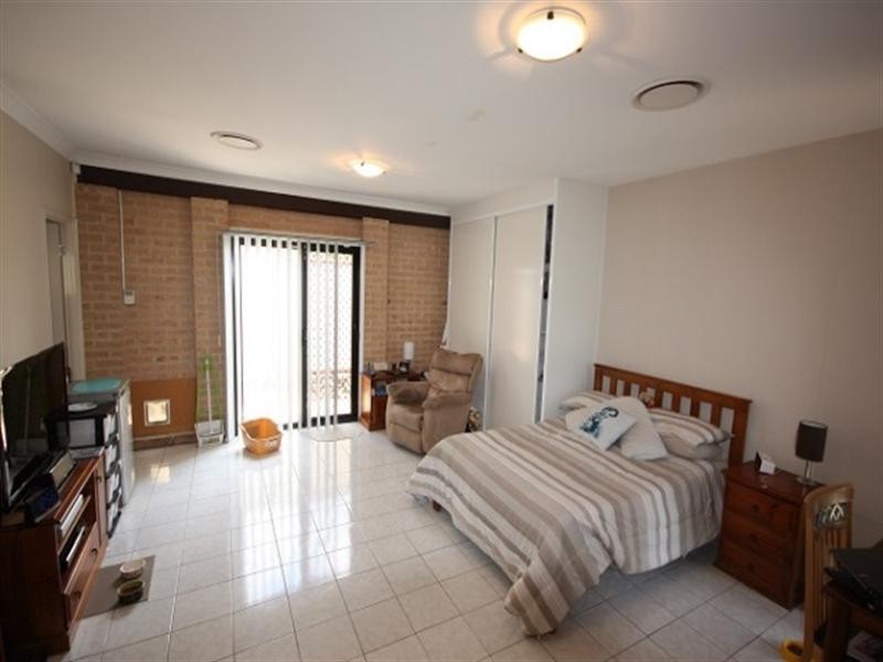 14 Styles, Minto NSW 2566