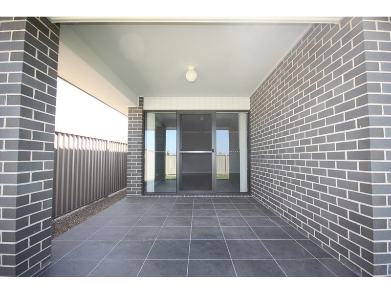 15 Denton Street, Spring Farm NSW 2570