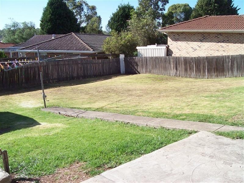 17 Bardolph Street, Rosemeadow NSW 2560
