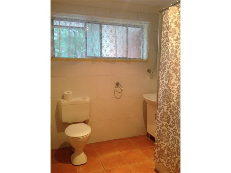 33 Kendall Street, Campbelltown NSW 2560