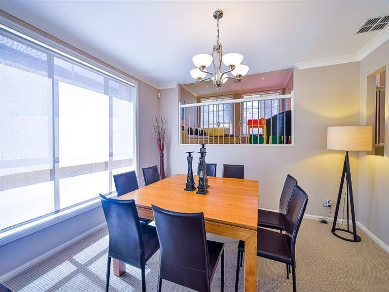 16 St Stephen Road, Blair Athol NSW 2560