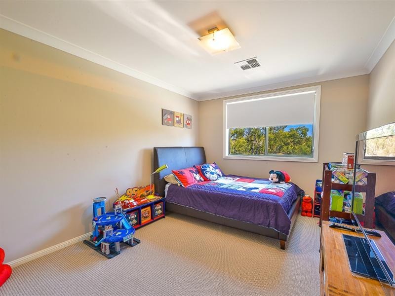 16 St Stephen Road, Blair Athol NSW 2560