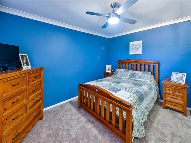 33 Wilson Crescent, Narellan NSW 2567