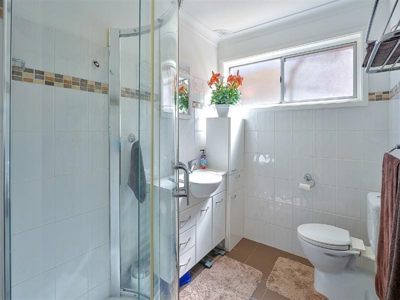 33 Wilson Crescent, Narellan NSW 2567