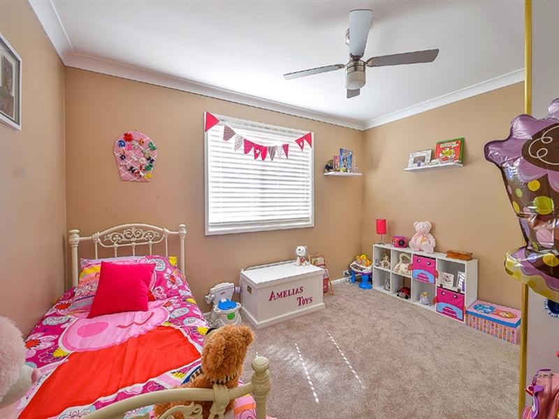 33 Wilson Crescent, Narellan NSW 2567