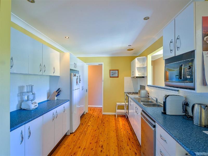 33 Wilson Crescent, Narellan NSW 2567