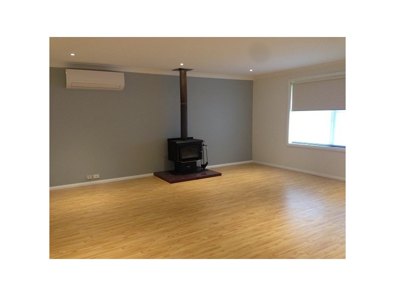 47 William Street, The Oaks NSW 2570