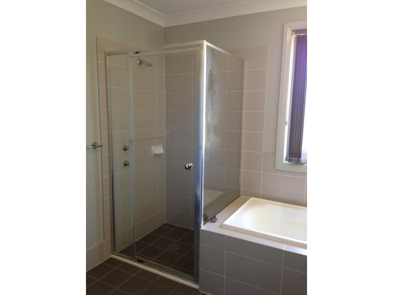 54 Kippax Avenue, Leumeah NSW 2560