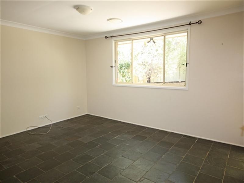 21 Alligator Place, Kearns NSW 2558