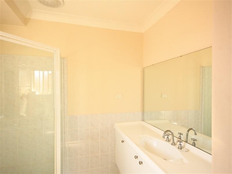 21 Alligator Place, Kearns NSW 2558