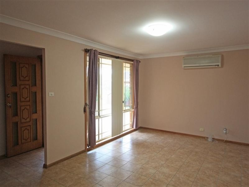 Elderslie NSW 2570