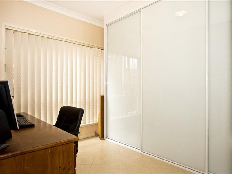 Macquarie Links NSW 2565