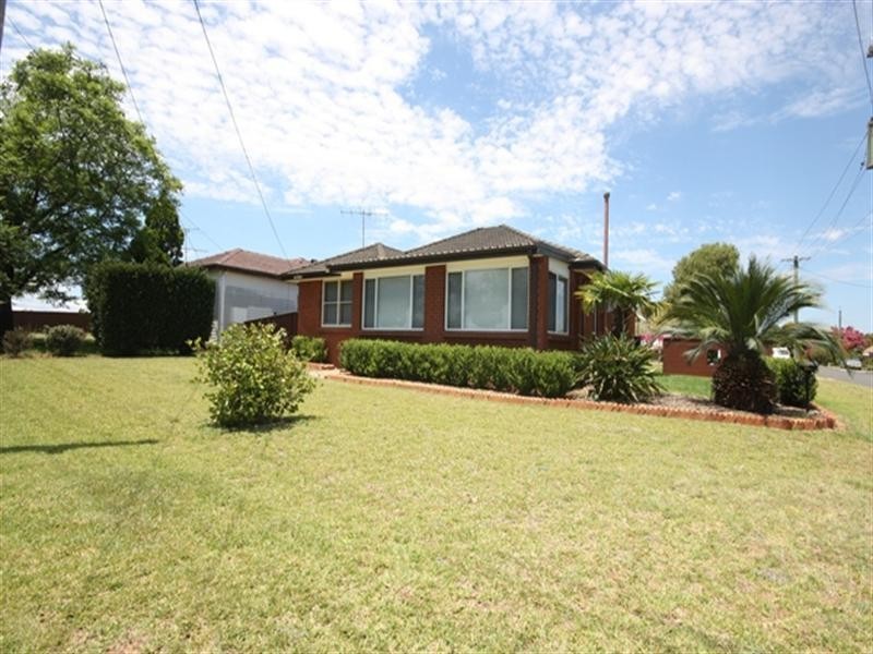 22 Springs Road, Elderslie NSW 2570