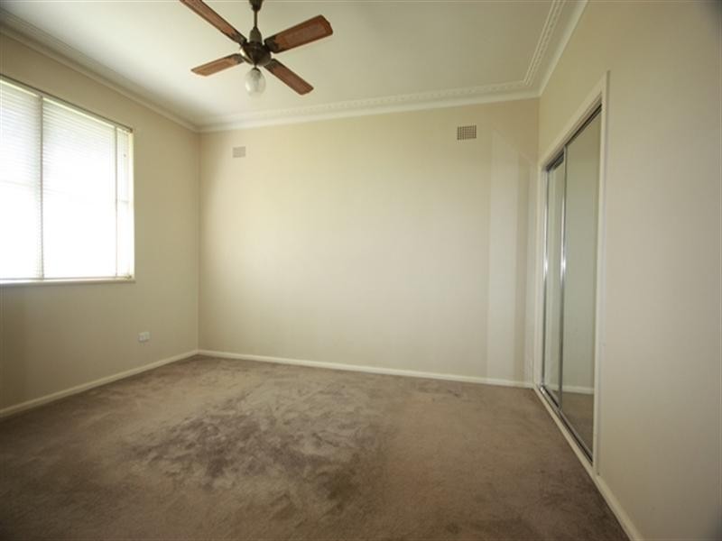 22 Springs Road, Elderslie NSW 2570