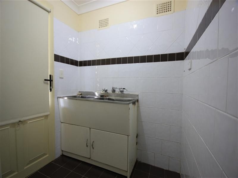 22 Springs Road, Elderslie NSW 2570