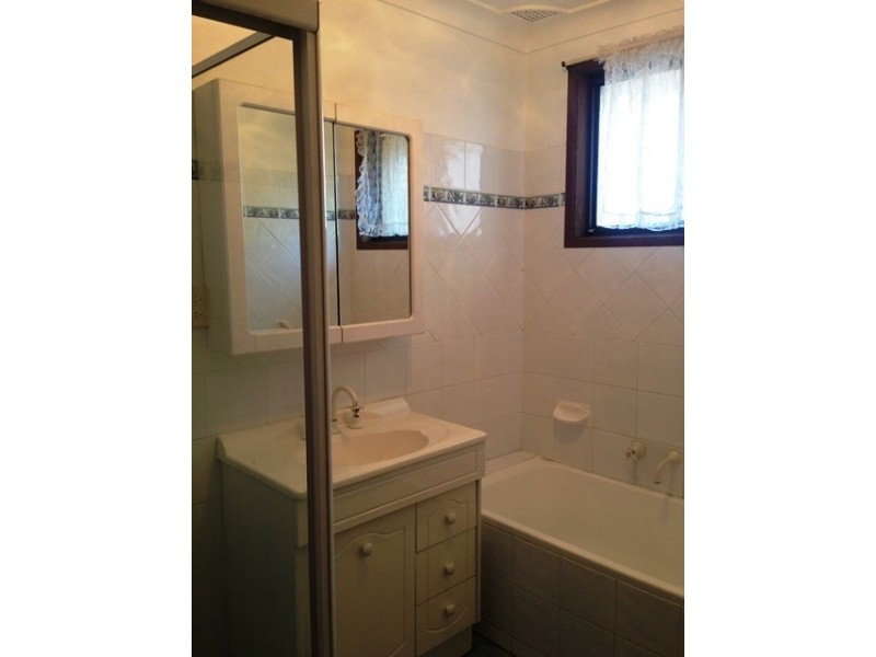 37 Naylor Place, Ingleburn NSW 2565