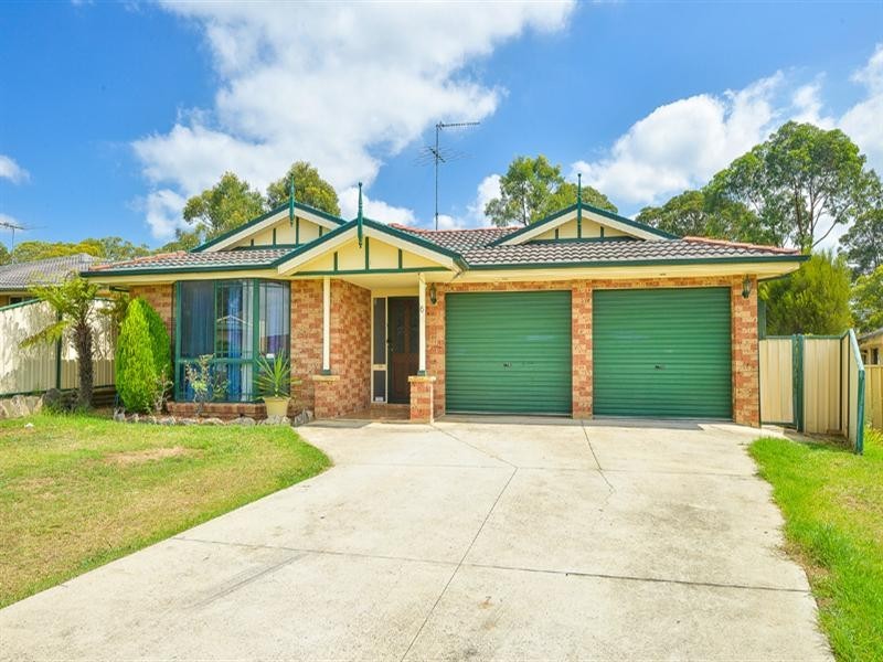 6 Dorcas Place, Rosemeadow NSW 2560
