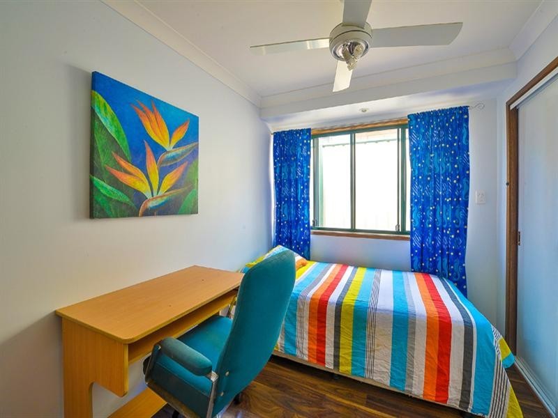 6 Dorcas Place, Rosemeadow NSW 2560