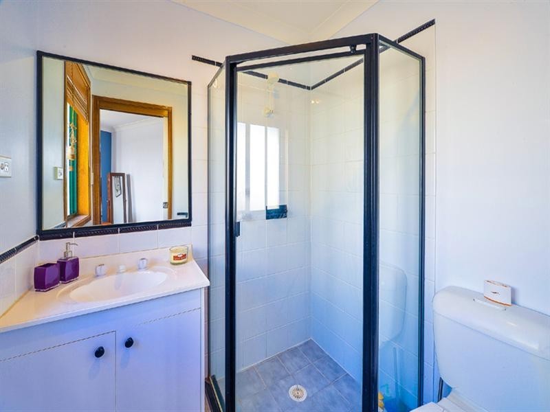 6 Dorcas Place, Rosemeadow NSW 2560